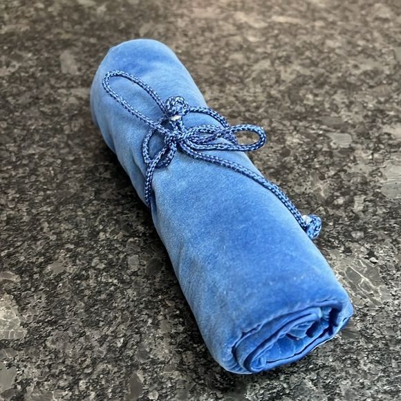 Blue Velvet Roll Travel Multi Component Jewelry Pouch - Picture 6 of 6
